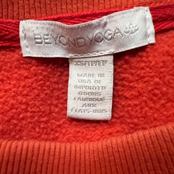 Beyond Yoga On The Go Pullover - Picture 3 of 3